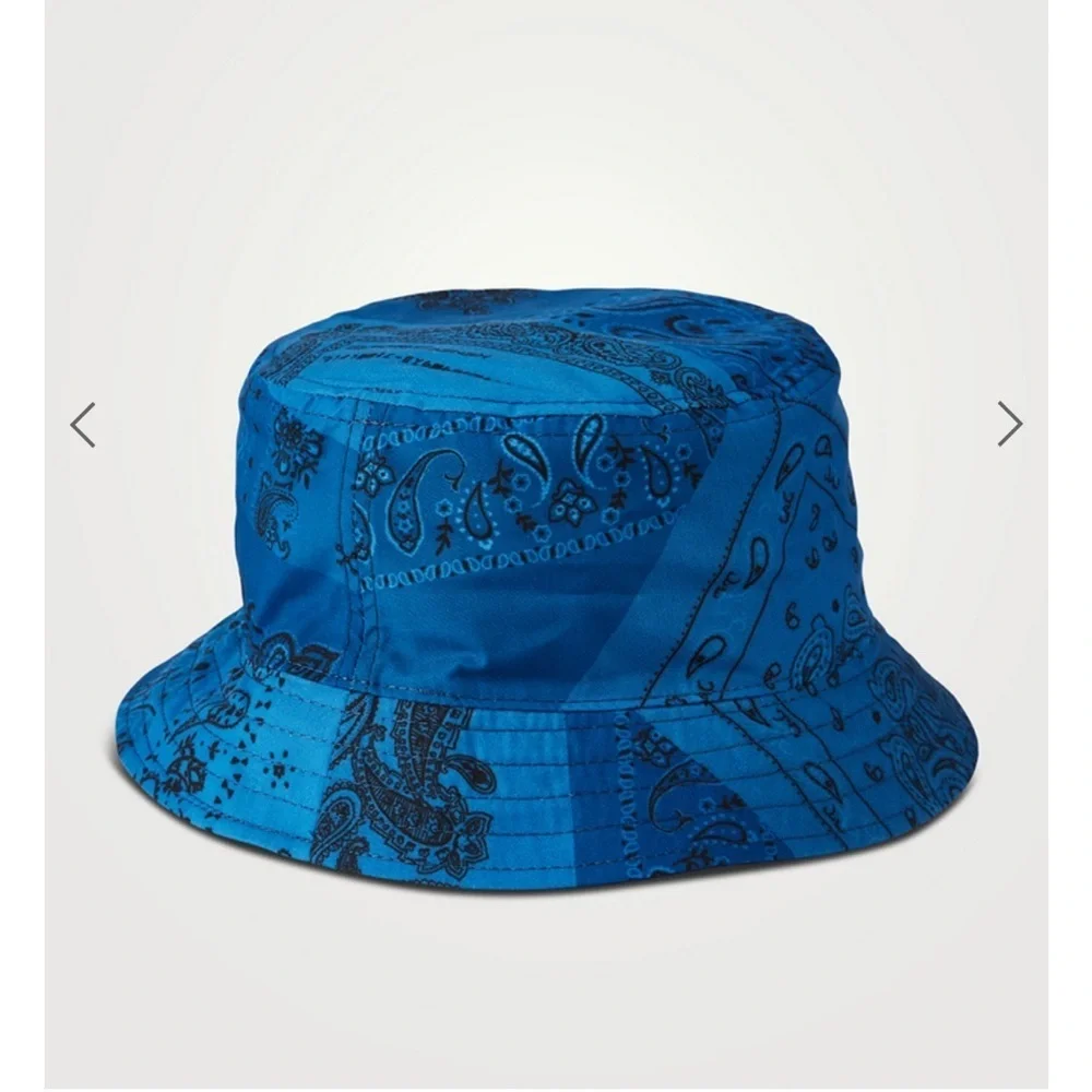 KENZO Reversible Bucket Hat In Bandana Print Blue Designer Sz M Unisex NEW